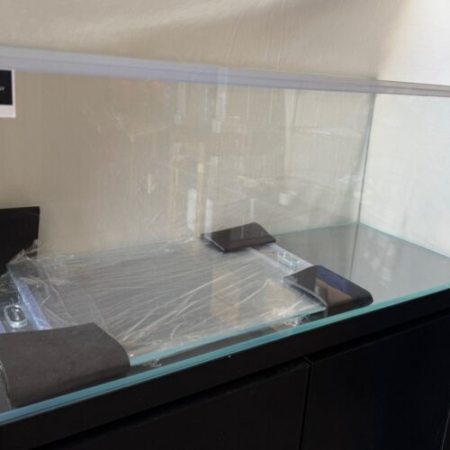 The Perfecto series opti clear fish tank 92 x 36 x 36 : 45PF120